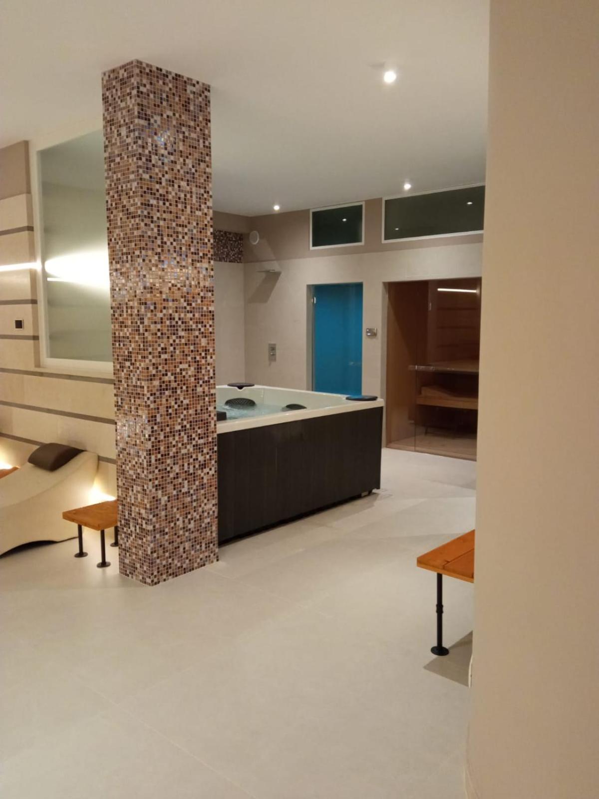 "Corte Mopps" Citta Della Ceramica Grottaglie - Spa Elysium ภายนอก รูปภาพ
